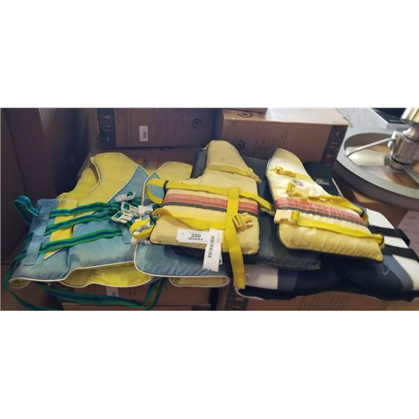 3 LIFE JACKETS