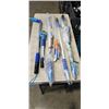 Image 1 : 5 EXTENSION POLES AND 3 BOAT HOOKS