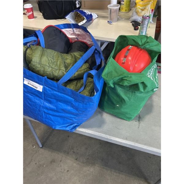 2 SLEEPING BAGS AND ASSORTED SAFETY / HIGH VIZ GEAR WITH HARD HAT