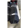 Image 2 : 3 CARGO NETS - ASSORTED SIZES
