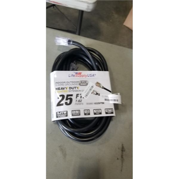 HEAVY DUTY 25 FT BLACK LIGHTED EXTENSION CORD. 10AWG/3C