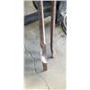 Image 4 : 2 LARGE HEAVY DUTY PRY BARS