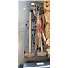 Image 1 : ASSORTED PRY BARS AND & SLEDGE HAMMERS