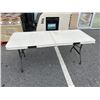 Image 2 : 6 FOOT PLASTIC MARKET TABLE