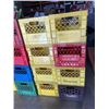 Image 3 : 16 MILK CRATES
