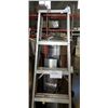 Image 3 : 6 FOOT METAL LADDER