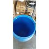 Image 3 : 2 FOOD GRADE 200LT DRUMS W/ LIDS