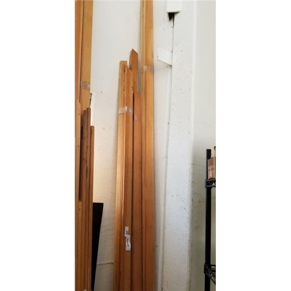 3 BUNDLES OF DOUGLAS FUR WOOD - 2-1/2" x 3/4", LENGTHS VARYING