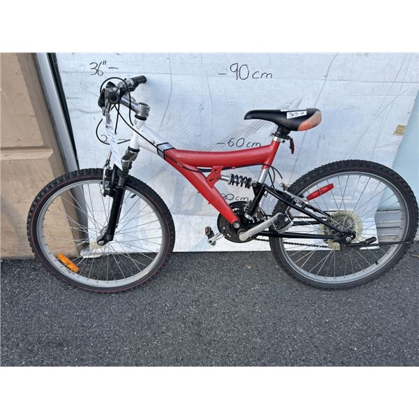 RED UNBRANDED BIKE