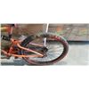 Image 4 : GOLD UNBRANDED BIKE