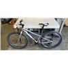 Image 1 : GREY TREK BIKE