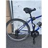 Image 2 : BLUE HUFFY BIKE