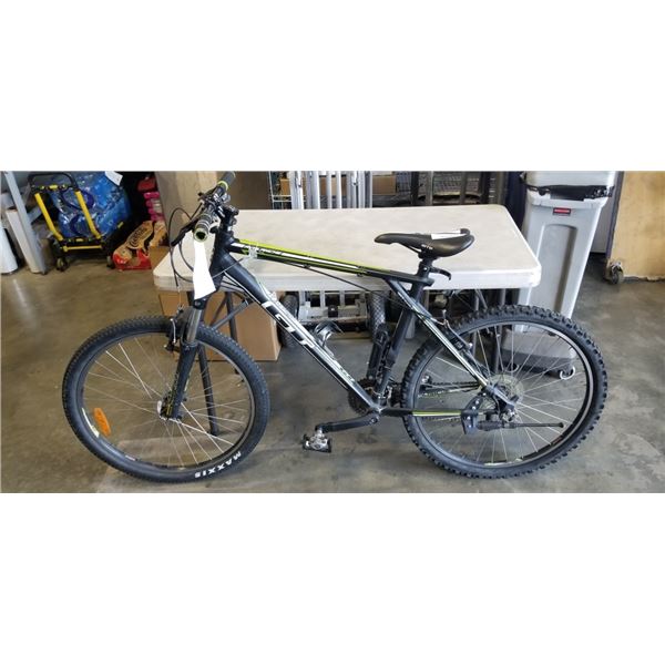 BLACK GT BIKE