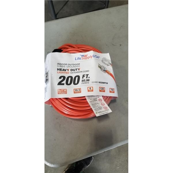 HEAVY DUTY 200 FOOT LIGHTED ORANGE EXTENSION CORD. 16AWG/3C