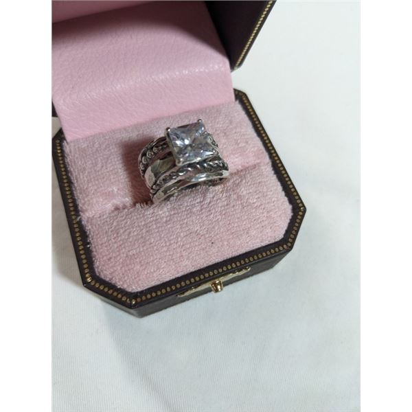 ZUMAN ISRAEL 925 STERLING SILVER RING W/ LARGE CRYSTAL STONE