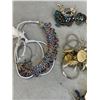 Image 3 : BAG OF JEWELLERY