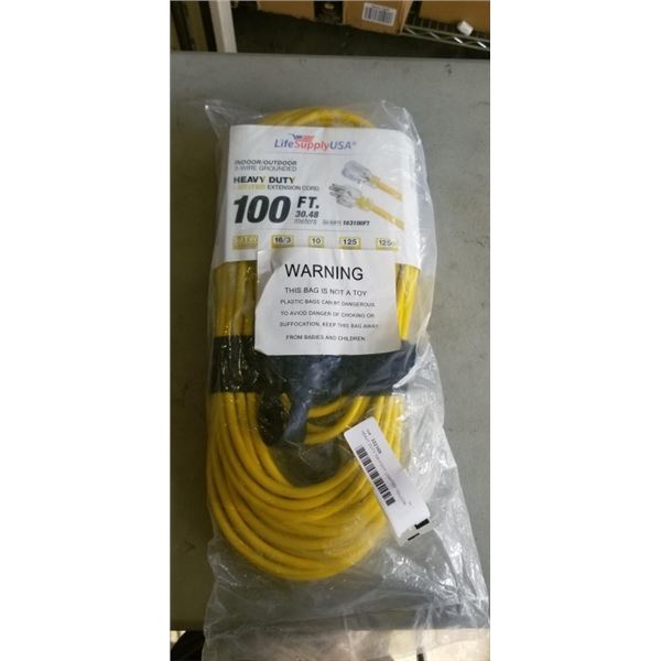 HEAVY DUTY 100 FOOT LIGHTED YELLOW EXTENSION CORD. 16AWG/3C