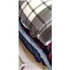 Image 3 : AS NEW FLEECE BLANKETS AND WORKING HEATED BLANKET