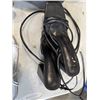 Image 5 : BAG OF SIZE 9 LADIES BOOTS/HEELS