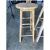 Image 2 : 3 WOODEN BAR STOOLS