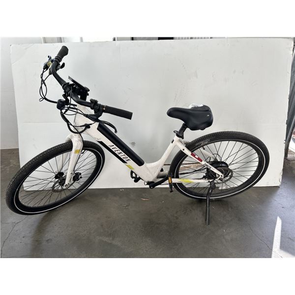 AVENTON PACE 35O ELECTRIC BIKE, STORE RETURN, NO CHARGER