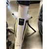 Image 7 : AVENTON PACE 500 E BIKE, STORE RETURN NO CHARGER