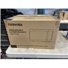 Image 2 : TOSHIBA 0.9 CU FT COUNTERTOP MICROWAVE - TESTED WORKING, RETAIL $149