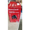 Image 3 : HONEYWELL 8" SUPER TECH FAN - TESTED WORKING