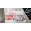 Image 3 : BLACK AND DECKER 4 SLICE TOASTER - TESTED WORKING