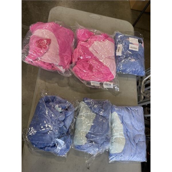 6 STITCH COSTUMES