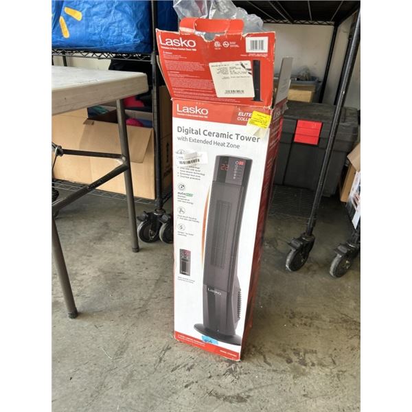 LASKO DIGITAL CERAMIC TOWER HEATER, WORKING