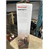 Image 5 : HONEYWELL QUIETSET 8-SPEED 40" OSCILLATING TOWER FAN - TESTED WORKING
