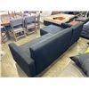 Image 4 : BLACK SECTIONAL COUCH