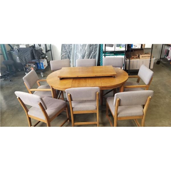 MCM WALNUT DINING TABLE W/ 8 CHAIRS AND 2 LEAFS
