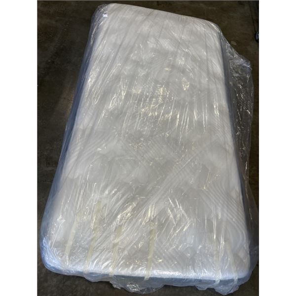 AS NEW TWIN XL SIZE LOGAN AND COVE "PINNACLE" MATTRESS