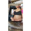 Image 3 : NEW HALSTON SIZE MEDIUM 2 PACK FLEX BRA AND 6 PACK SIZE SMALL KI CUT UNDERWEAR