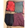 Image 3 : TRAY OF LADIES LULULEMON CLOTHING ANF 1 PIECE TNA