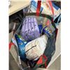 Image 4 : 4 PAIRS OF SNOWPANTS, 2 MEDIUM AND 1 SMALL, 1 IS LADIES SIZE 12 AND BAG WITH NEW PADS AND FEMININE P
