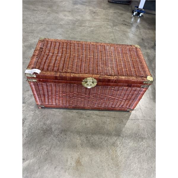 WICKER TRUNK FULL OF ANTIQUE & COLLECTABLE POTTERY, VASES AND SERVING ITEMS
