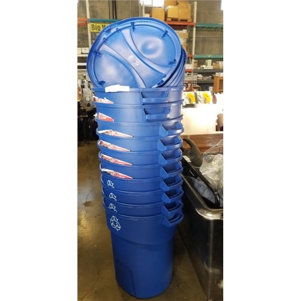10 BLUE RUBBERMAID  32 GALLON BINS W/ LIDS