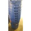 Image 3 : 10 BLUE RUBBERMAID  32 GALLON BINS W/ LIDS