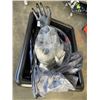 Image 1 : LARGE HALLOWEEN YARD FIGURE - BIN NOT INCLUDED