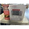 Image 4 : BLACK AND DECKER 4-SLICE AIR FRY TOASTER OVEN - TESTED WORKING, RETAIL $179
