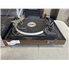 Image 2 : CALIBRE 215 TUNER AND CANDLE RECORD PLAYTER, WORKING BUT MISSING COVER