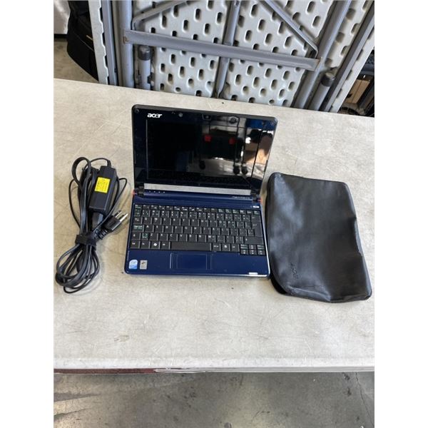 ACER ASPIRE LAPTOP WITH CHARGER. NO PASSWORD. WORKING
