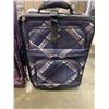Image 2 : 3 CARRY ON SUITCASES