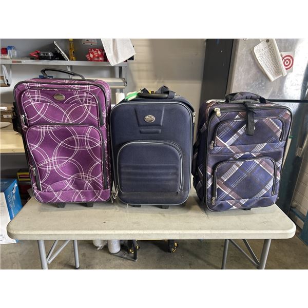 3 TRAVEL BAGS, 2 ARE CARRY ON SIZE