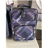 Image 4 : 3 TRAVEL BAGS, 2 ARE CARRY ON SIZE
