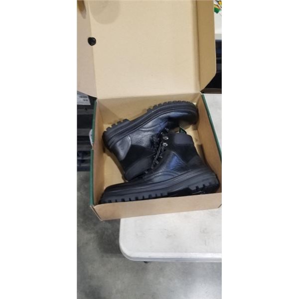 AS NEW MENS BLACK BOOTS. SIZE 13