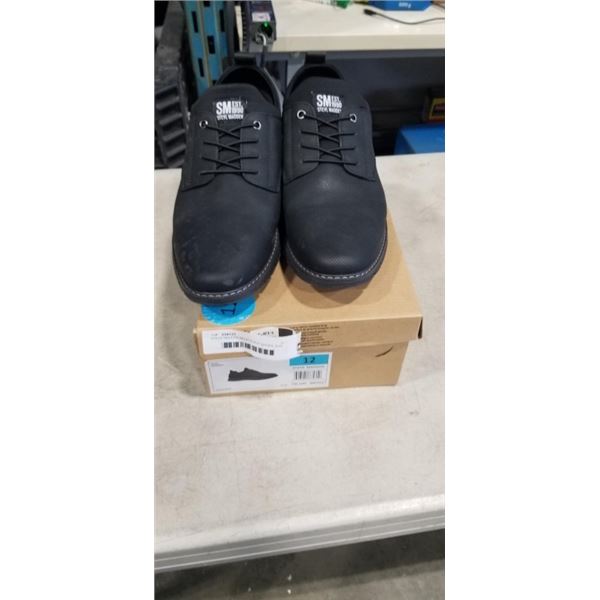 STEVE MADDEN MENS BLACK SHOES. SIZE 12 US